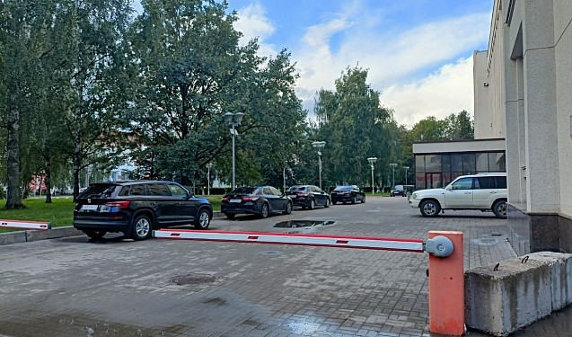 На обновление автопарка правительства Кировской области потратят 38,9 млн рублей