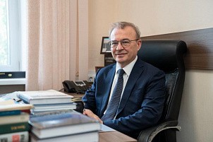 Профессор Валерий Юнгблюд, президент ВятГУ, рассказал об участии в международной конференции по проблемам российско-американских отношений