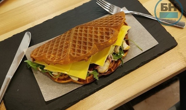 Кировчане меньше всех в России тратят денег на фастфуд