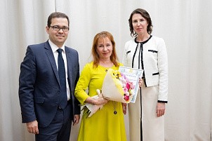 Борис Веснин поблагодарил соцработников Кировской области и поздравил их с профессиональным праздником
