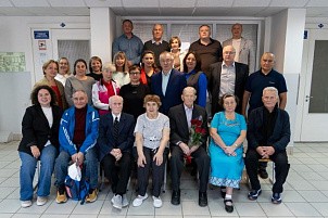 В ВятГУ поздравили с девяностолетием ветерана спортфака